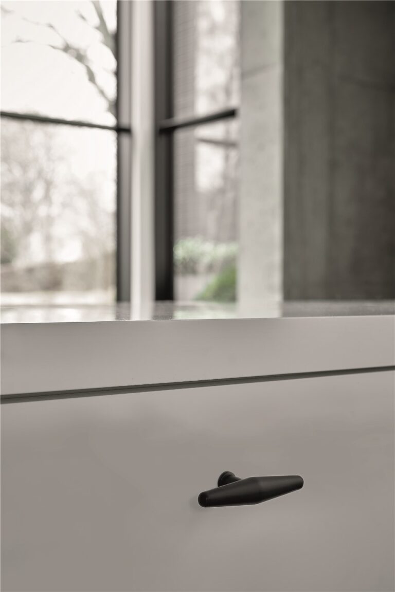 BALANCE Matte Black Finish