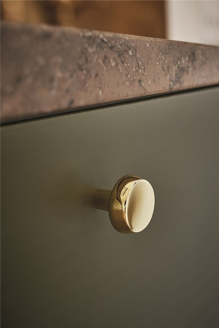 Autumn Polished Brass Finish