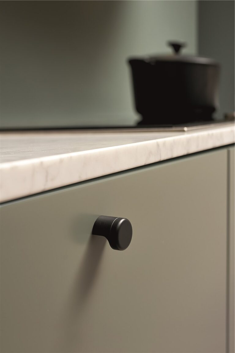 Point Matte Black Finish