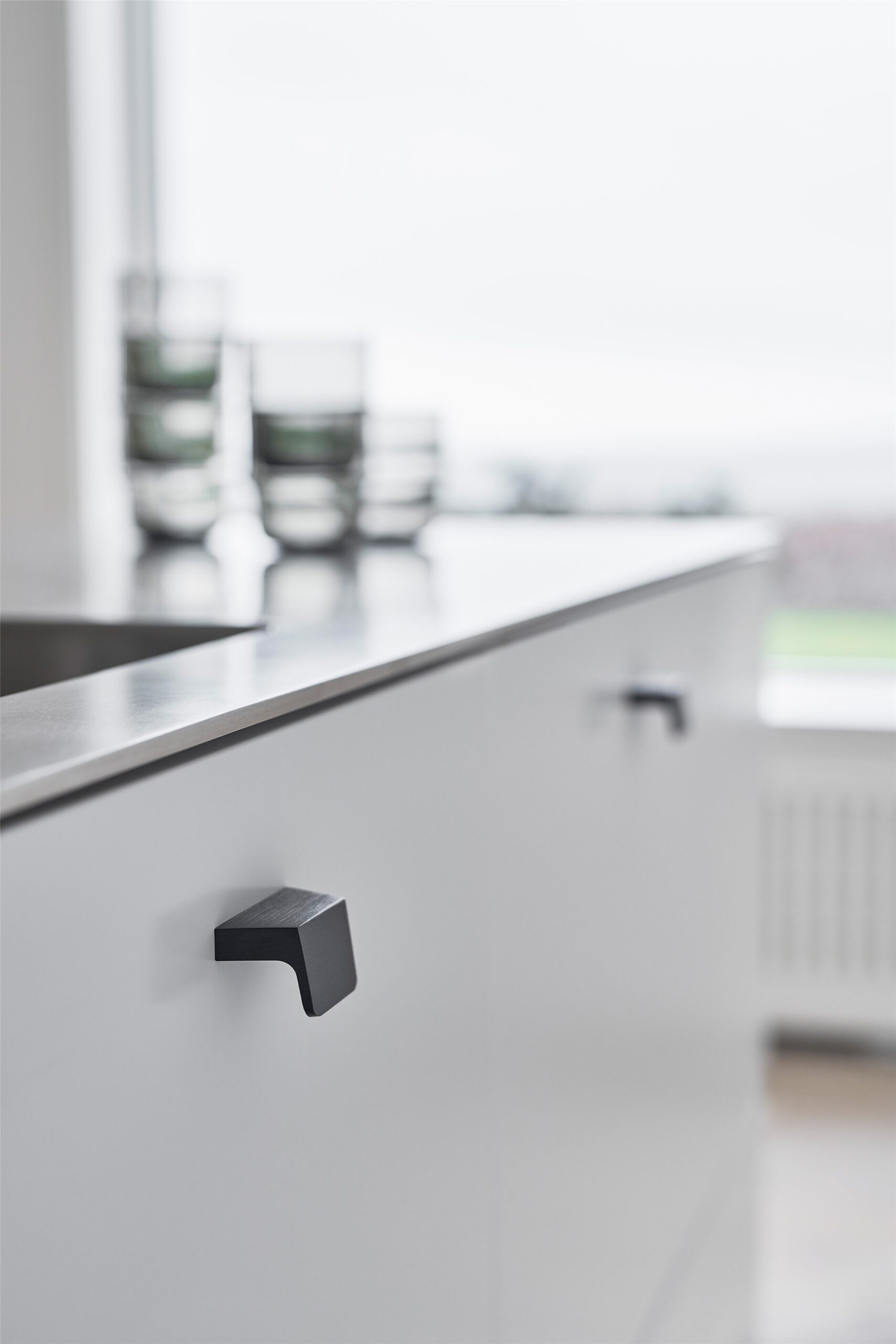 Envelope Brushed Matte Black