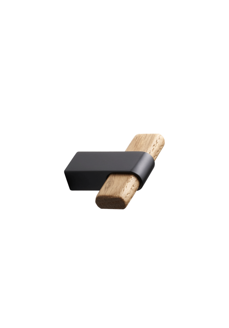Crossing Knob—Oak lacquered/ Matte Black