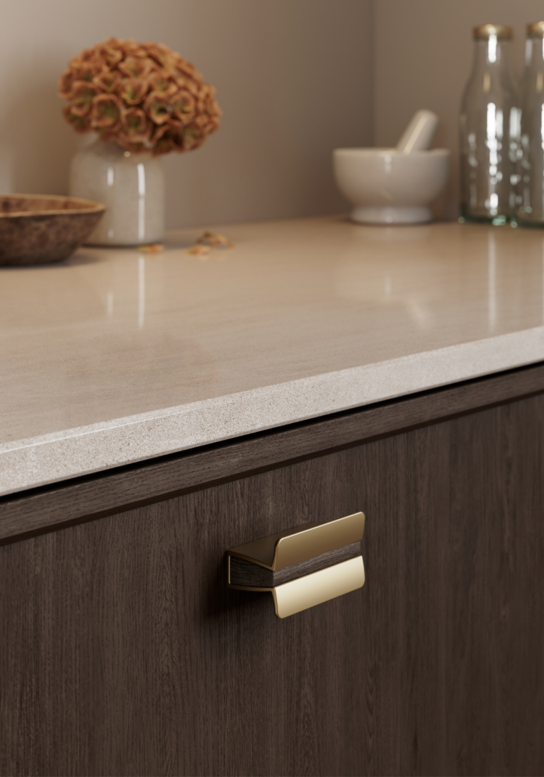 Papillon—Dark Brown/Matt Brass